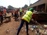 Maradi : quand les jeunes transforment le ramassage des déchets en acte citoyen.
